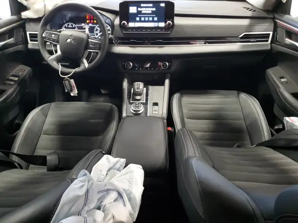 JA4J4VA89RZ063174 2024 MITSUBISHI OUTLANDER - Image 8