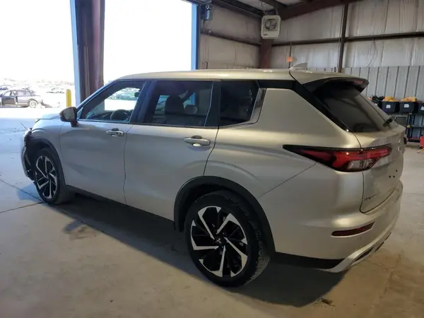 JA4J4VA89RZ067810 2024 MITSUBISHI OUTLANDER - Image 2