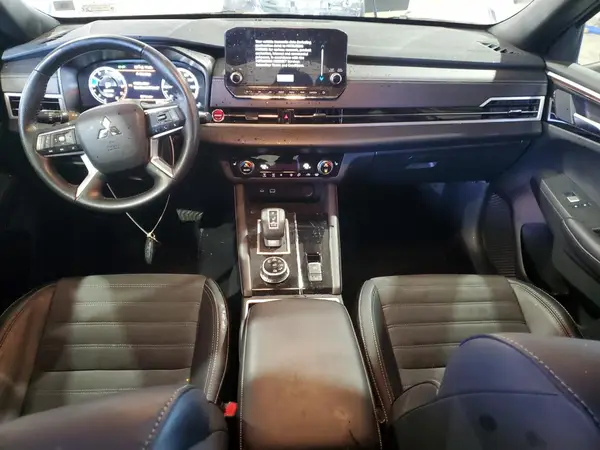 JA4J4VA89RZ074594 2024 MITSUBISHI OUTLANDER - Image 8