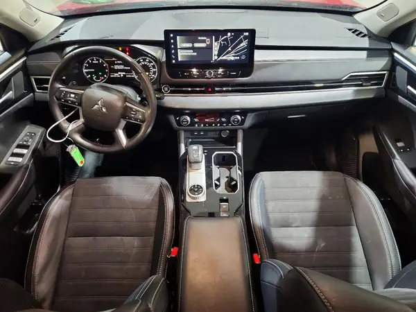 JA4J4VA89SZ032433 2025 MITSUBISHI OUTLANDER - Image 8