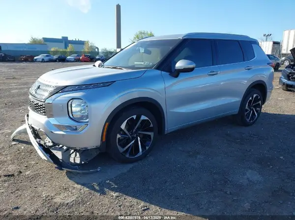 JA4J4VA8XNZ073061 2022 MITSUBISHI OUTLANDER - Image 2