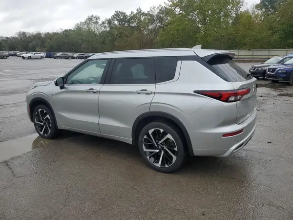 JA4J4VA8XNZ087252 2022 MITSUBISHI OUTLANDER - Image 2