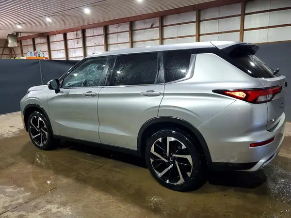 JA4J4VA8XRZ021354 2024 MITSUBISHI OUTLANDER - Image 2