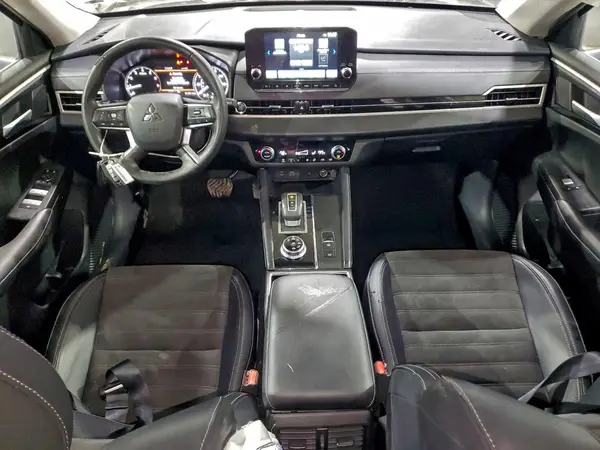 JA4J4VA8XRZ051759 2024 MITSUBISHI OUTLANDER - Image 8