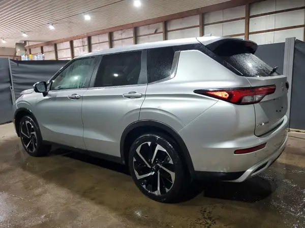 JA4J4VA8XRZ072241 2024 MITSUBISHI OUTLANDER - Image 2