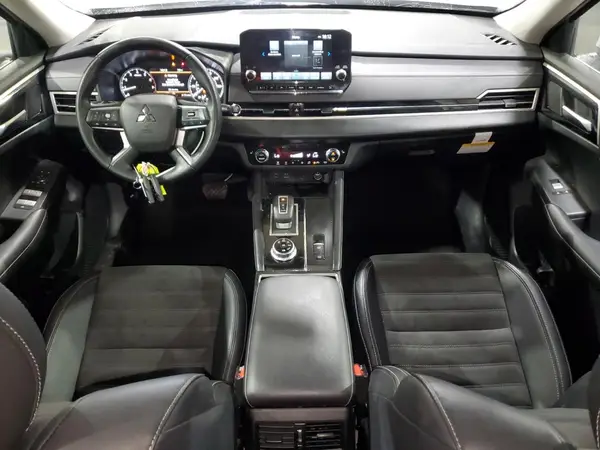 JA4J4VA8XRZ072241 2024 MITSUBISHI OUTLANDER - Image 8