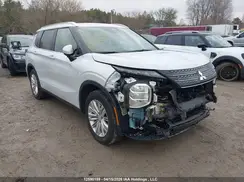 JA4J4VA8XRZ604586 2024 MITSUBISHI OUTLANDER
