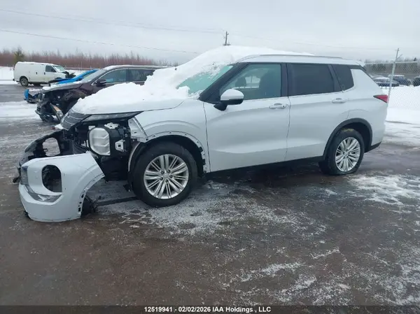 JA4J4VA8XRZ605205 2024 MITSUBISHI OUTLANDER - Image 2