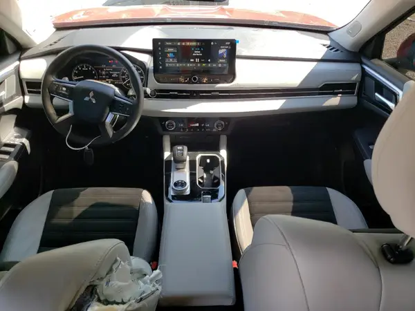 JA4J4VA8XSZ016757 2025 MITSUBISHI OUTLANDER - Image 8