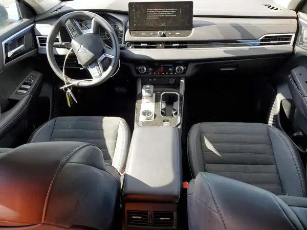 JA4J4VA8XSZ017536 2025 MITSUBISHI OUTLANDER - Image 8