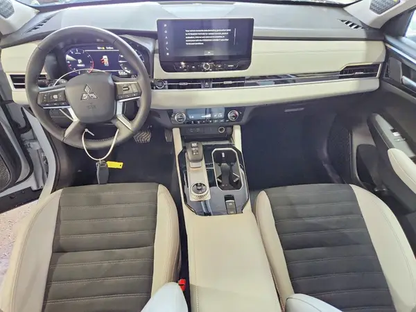 JA4J4VA8XSZ027340 2025 MITSUBISHI OUTLANDER - Image 8