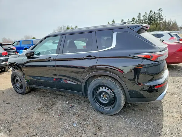 JA4J4VA8XSZ615061 2025 MITSUBISHI OUTLANDER - Image 2
