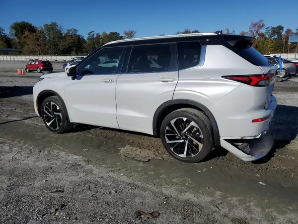 JA4J4WA80RZ024026 2024 MITSUBISHI OUTLANDER - Image 2