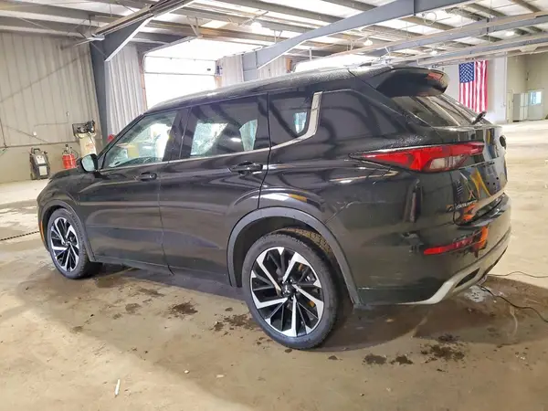 JA4J4WA81RZ077916 2024 MITSUBISHI OUTLANDER - Image 2