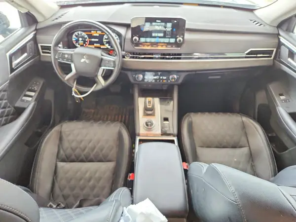 JA4J4WA82RZ048683 2024 MITSUBISHI OUTLANDER - Image 8