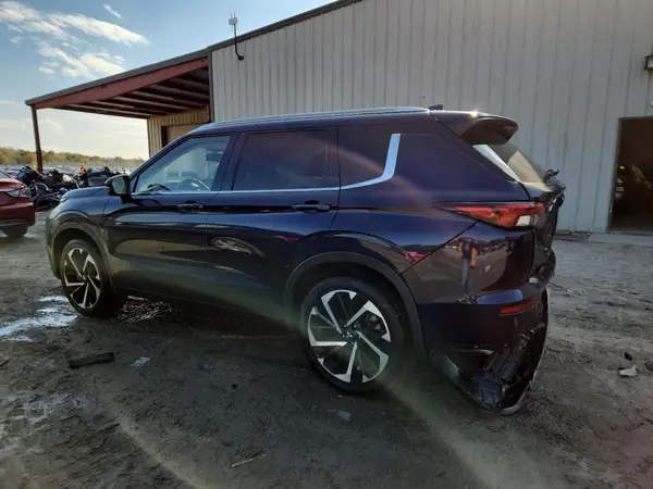 JA4J4WA83RZ022626 2024 MITSUBISHI OUTLANDER - Image 2