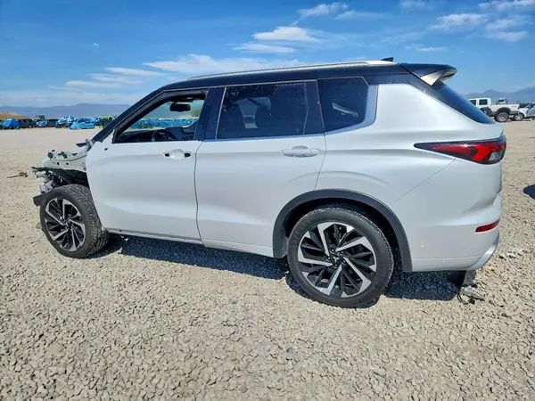 JA4J4WA83RZ055609 2024 MITSUBISHI OUTLANDER - Image 2