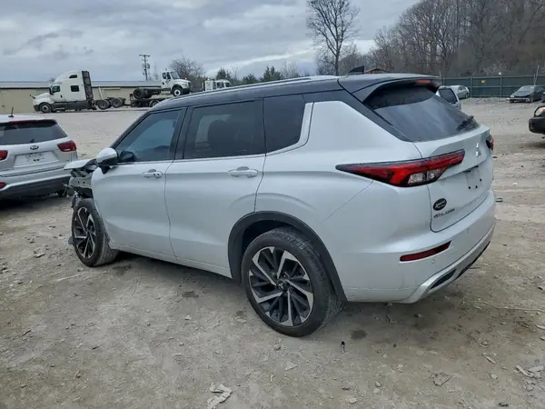 JA4J4WA84RZ024286 2024 MITSUBISHI OUTLANDER - Image 2