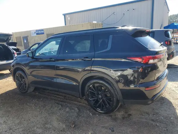 JA4J4WA85RZ086263 2024 MITSUBISHI OUTLANDER - Image 2