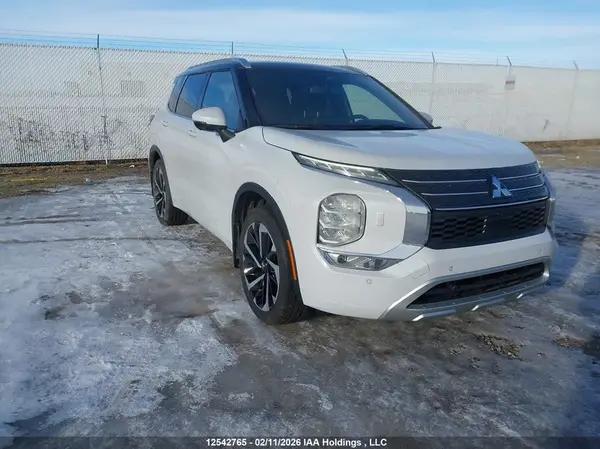 JA4J4WA85RZ633578 2024 MITSUBISHI OUTLANDER - Image 1
