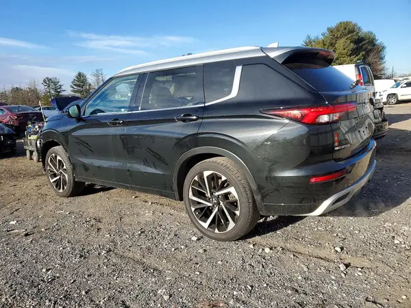 JA4J4WA86RZ038206 2024 MITSUBISHI OUTLANDER - Image 2