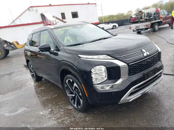 JA4J4WA86RZ039386 2024 MITSUBISHI OUTLANDER - Image 1