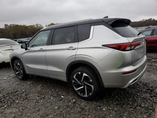 JA4J4WA87RZ003299 2024 MITSUBISHI OUTLANDER - Image 2