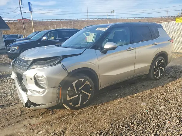 JA4J4WA88RZ026395 2024 MITSUBISHI OUTLANDER - Image 1