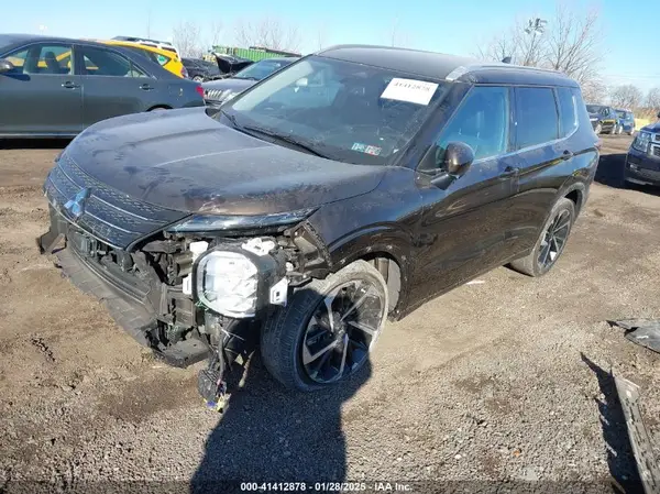 JA4J4WA89RZ035560 2024 MITSUBISHI OUTLANDER - Image 2