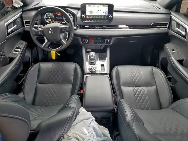 JA4J4WA89RZ066968 2024 MITSUBISHI OUTLANDER - Image 8