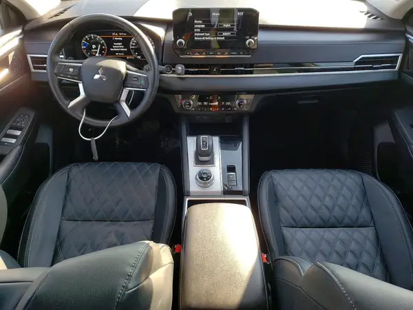 JA4J4WA89RZ630005 2024 MITSUBISHI OUTLANDER - Image 8