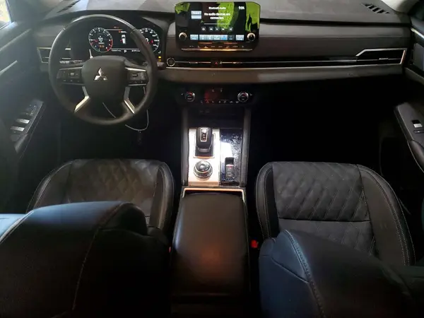 JA4J4WA8XRZ023062 2024 MITSUBISHI OUTLANDER - Image 8
