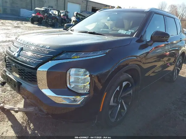 JA4J4WA8XRZ090163 2024 MITSUBISHI OUTLANDER - Image 2