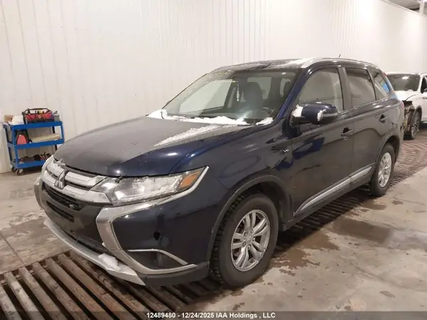 JA4JZ3AX1GZ600629 2016 MITSUBISHI OUTLANDER - Image 2