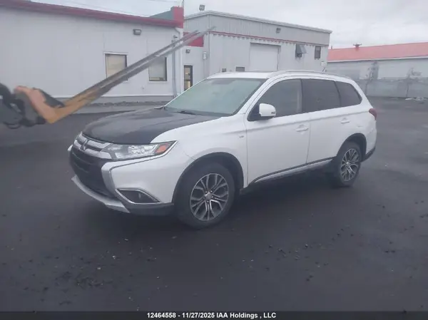 JA4JZ3AX1GZ603157 2016 MITSUBISHI OUTLANDER - Image 2