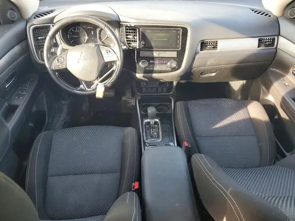 JA4JZ3AX1JZ601254 2018 MITSUBISHI OUTLANDER - Image 8