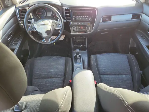 JA4JZ3AX2GZ604365 2016 MITSUBISHI OUTLANDER - Image 8