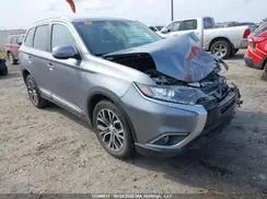 JA4JZ3AX2HZ603878 2017 MITSUBISHI OUTLANDER