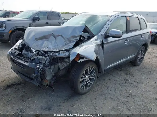 JA4JZ3AX2HZ603878 2017 MITSUBISHI OUTLANDER - Image 2
