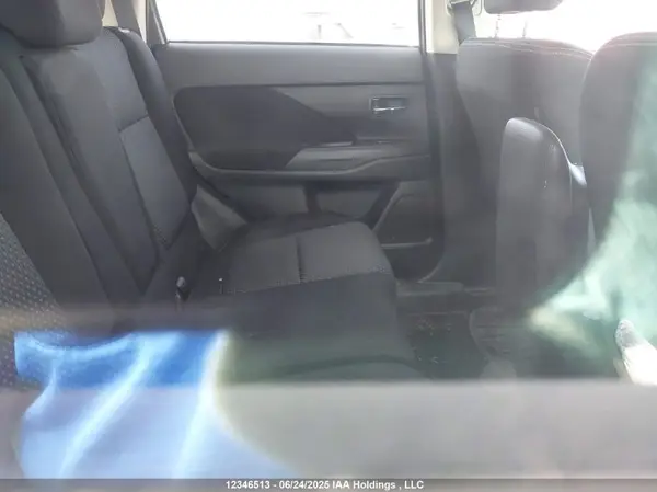 JA4JZ3AX2HZ603878 2017 MITSUBISHI OUTLANDER - Image 8