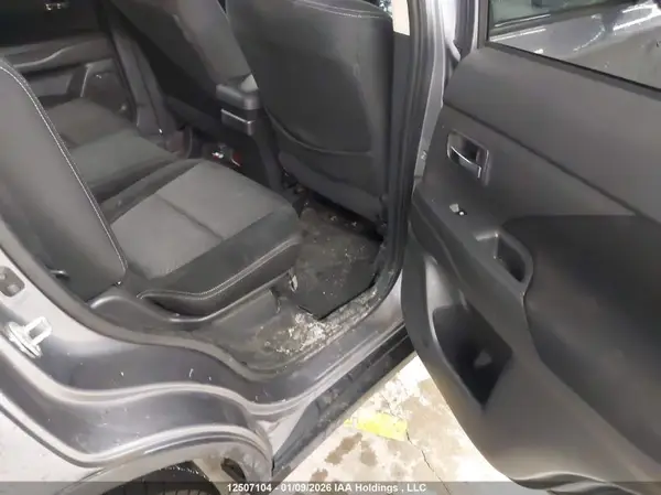 JA4JZ3AX2HZ610023 2017 MITSUBISHI OUTLANDER - Image 8