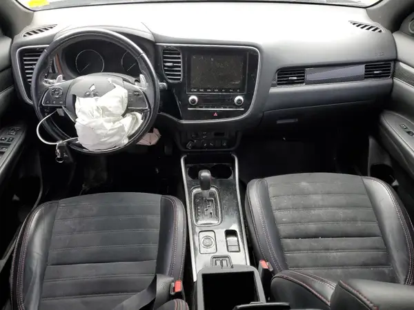 JA4JZ3AX2LZ603694 2020 MITSUBISHI OUTLANDER - Image 8