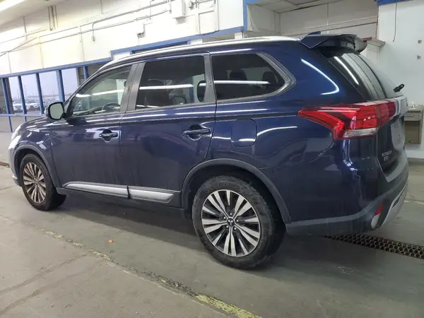 JA4JZ3AX3KZ601578 2019 MITSUBISHI OUTLANDER - Image 2