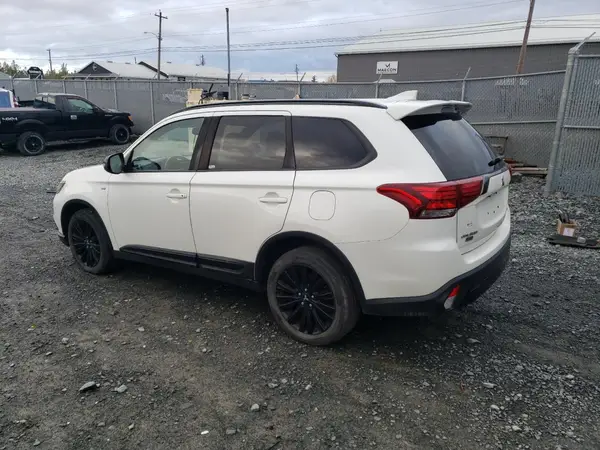 JA4JZ3AX3LZ607849 2020 MITSUBISHI OUTLANDER - Image 2