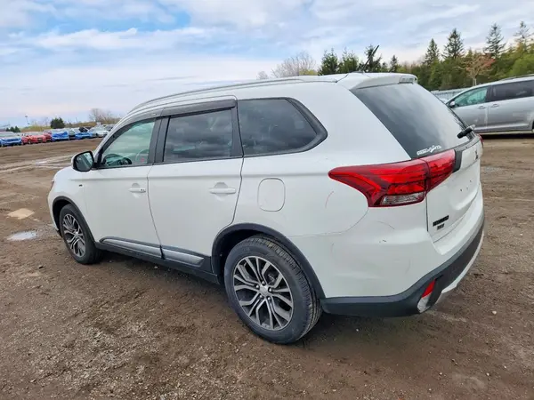 JA4JZ3AX4GZ605033 2016 MITSUBISHI OUTLANDER - Image 2