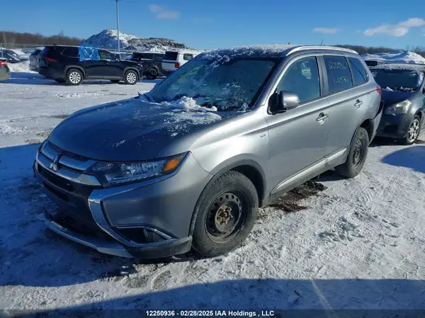JA4JZ3AX4GZ605761 2016 MITSUBISHI OUTLANDER - Image 2