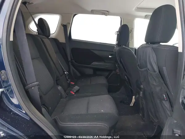 JA4JZ3AX5HZ607438 2017 MITSUBISHI OUTLANDER - Image 8