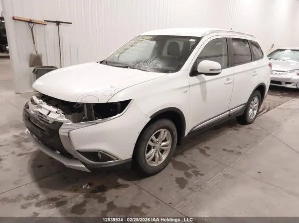 JA4JZ3AX6GZ601971 2016 MITSUBISHI OUTLANDER - Image 2