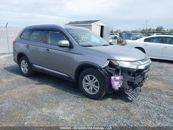 JA4JZ3AX7LZ611631 2020 MITSUBISHI OUTLANDER - Image 1