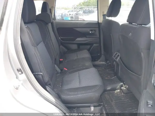 JA4JZ3AX7LZ611631 2020 MITSUBISHI OUTLANDER - Image 8